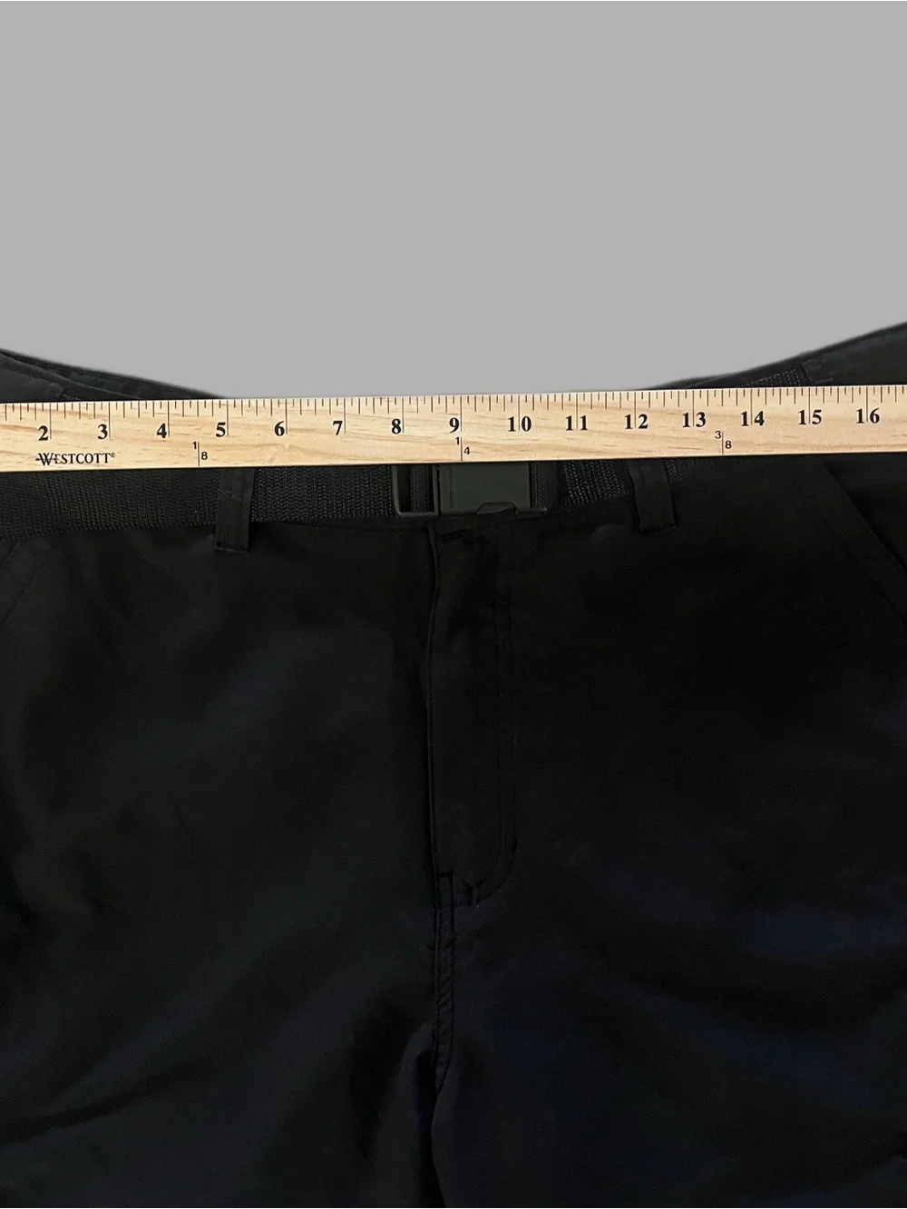 Denali Men's Black Light Cargo Shorts w/ Belt Size 36